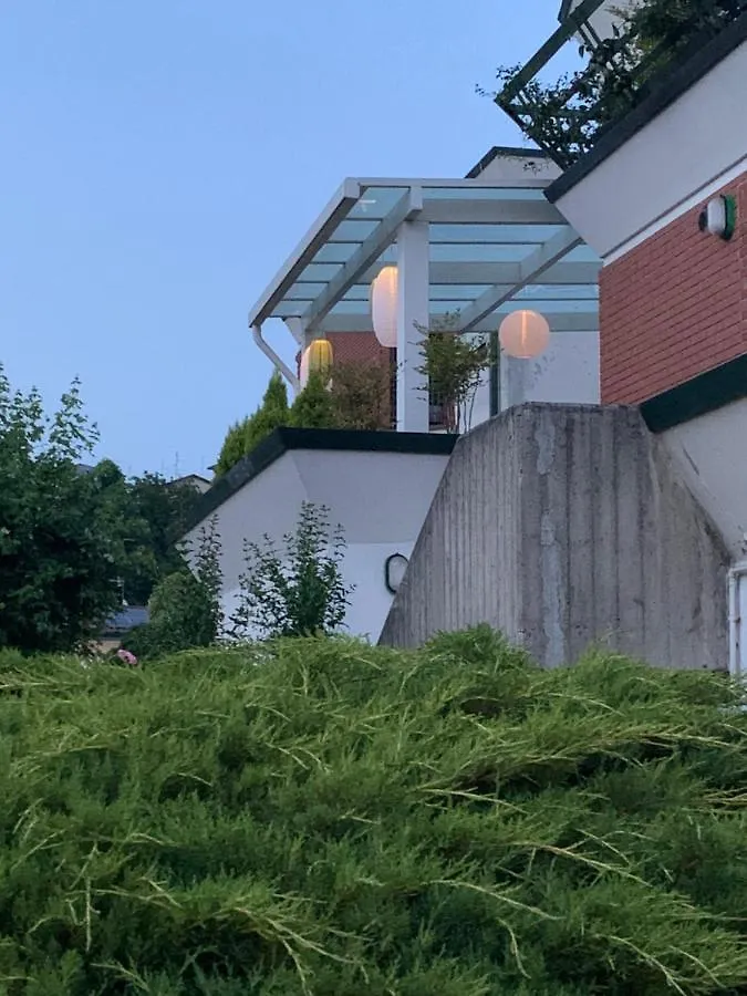 Near Como, Charming Apartment With Fireplace Grandate