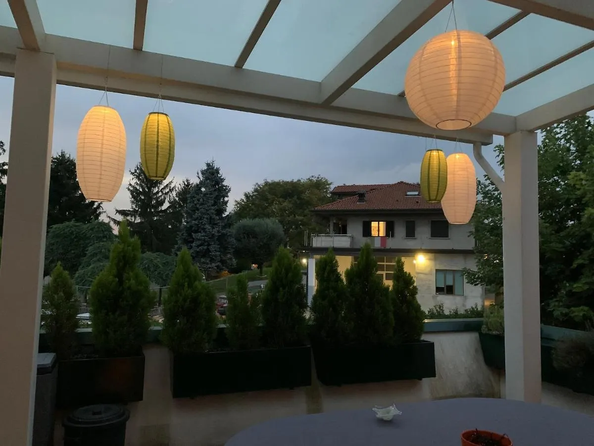 Near Como, Charming Apartment With Fireplace Grandate