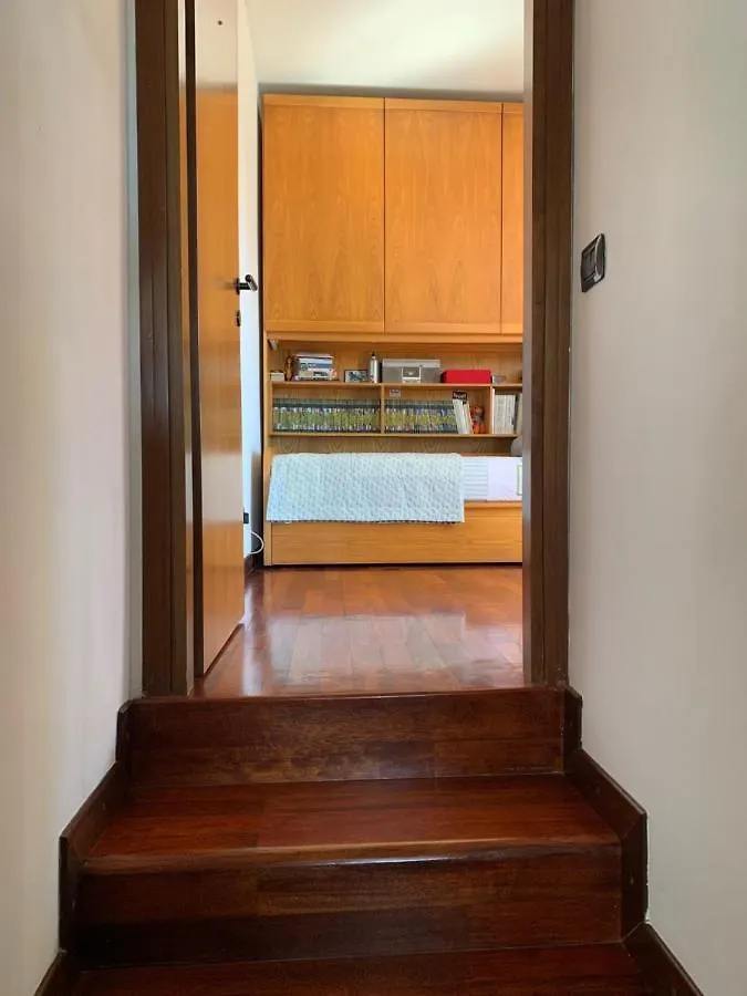 Near Como, Charming Apartment With Fireplace Grandate 0*,