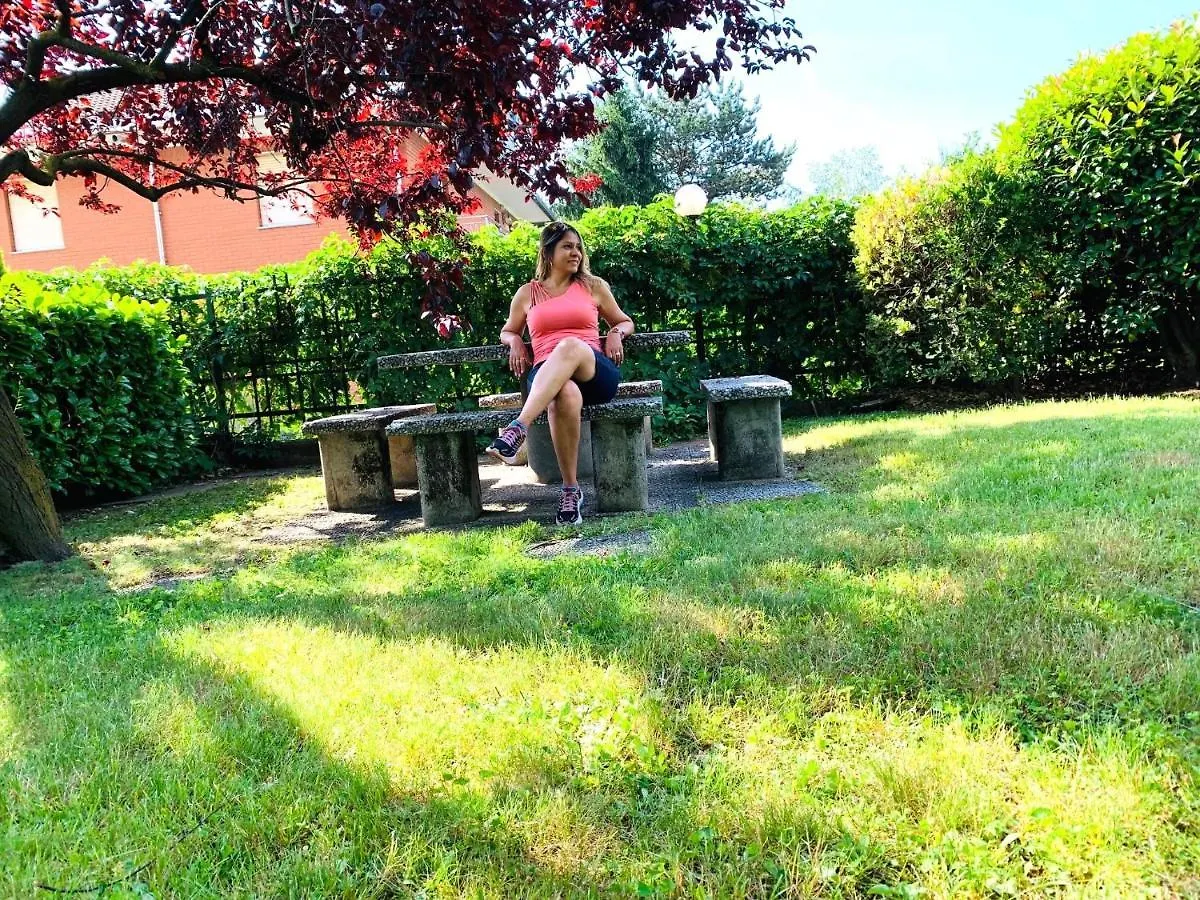 Near Como, Charming Apartment With Fireplace Grandate Italy