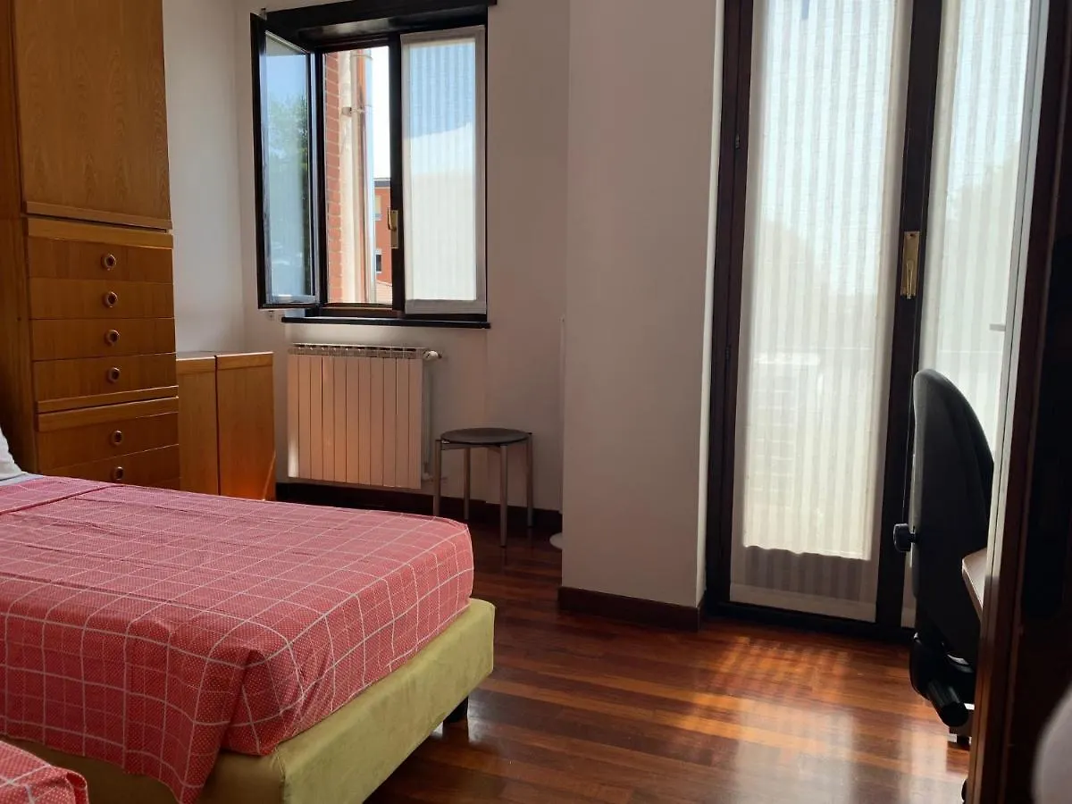 Near Como, Charming Apartment With Fireplace Grandate 0*,  Italië